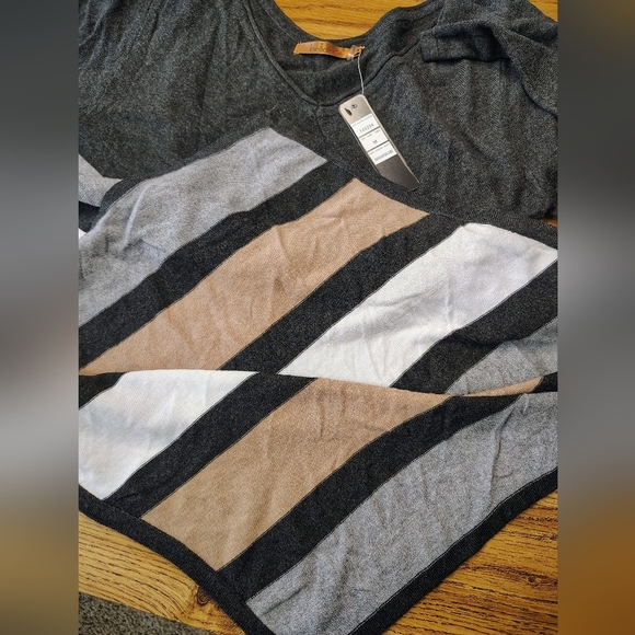 Belldini asymmetrical color block tunic sweater, cotton blend, size M, stretch. - Picture 8 of 14